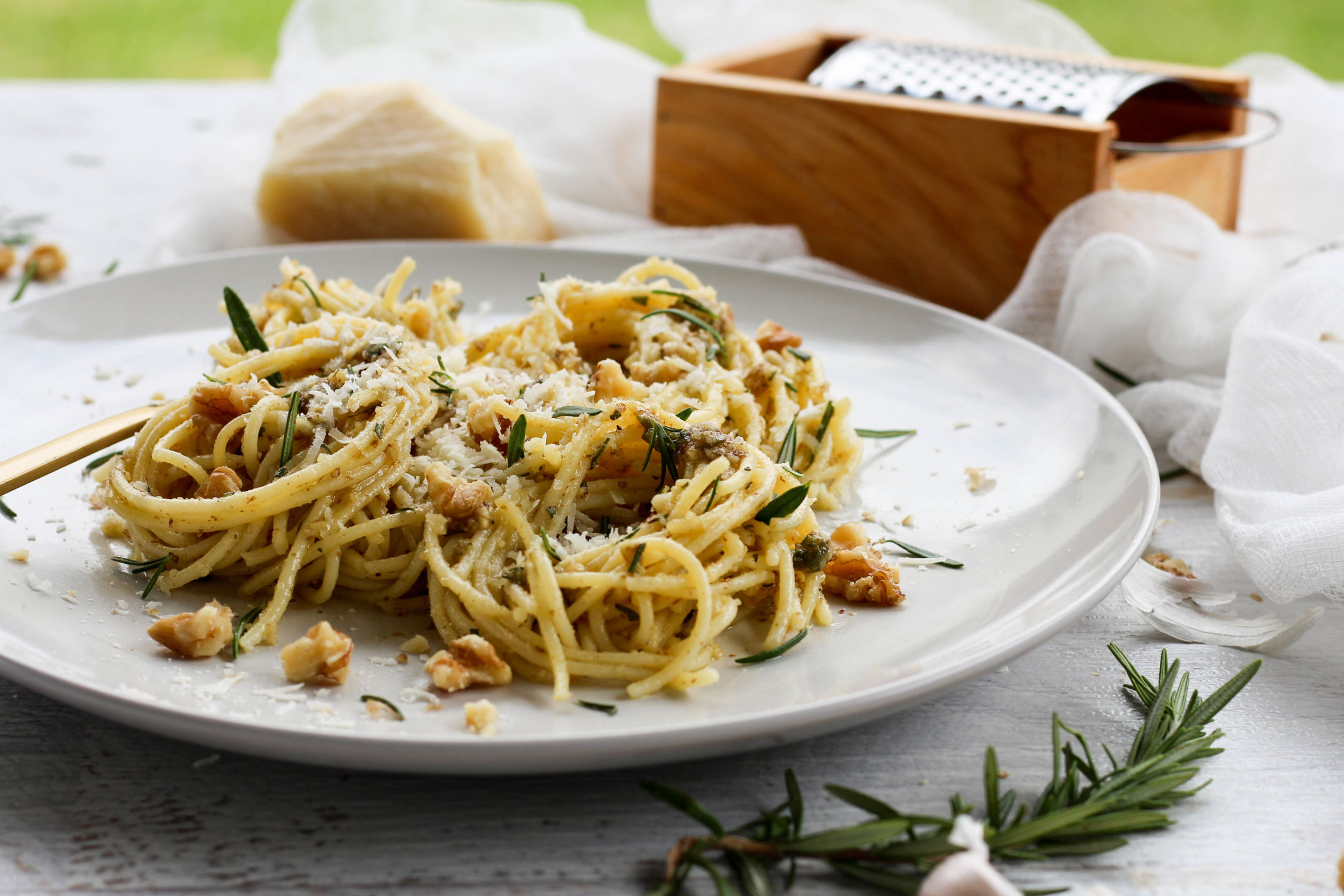 Gluten Free Spaghetti with Walnut Rosemary Pesto Recipe